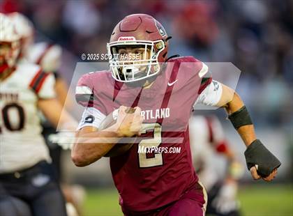 Thumbnail 3 in Portland vs. Vicksburg (MHSAA Div-4 Regional FINAL) photogallery.