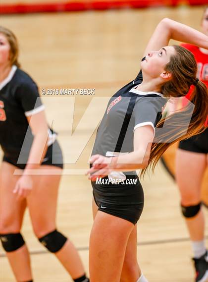 Thumbnail 1 in Blair Oaks @ Jefferson City photogallery.
