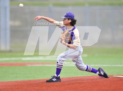 Thumbnail 1 in Alvarado vs Sweetwater (Krum Invitational) photogallery.