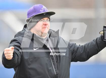 Thumbnail 3 in Alvarado vs Sweetwater (Krum Invitational) photogallery.
