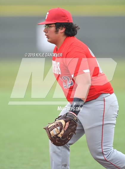 Thumbnail 2 in Alvarado vs Sweetwater (Krum Invitational) photogallery.