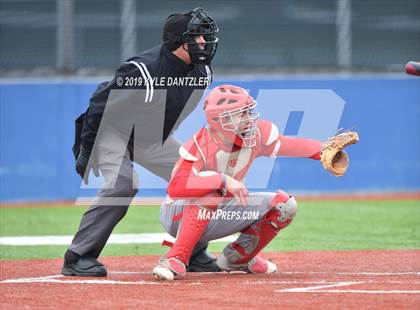 Thumbnail 2 in Alvarado vs Sweetwater (Krum Invitational) photogallery.