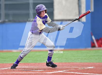 Thumbnail 3 in Alvarado vs Sweetwater (Krum Invitational) photogallery.