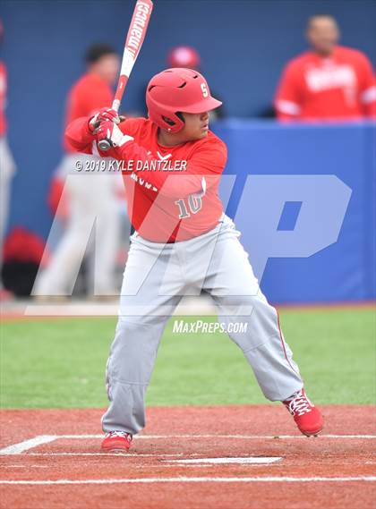 Thumbnail 1 in Alvarado vs Sweetwater (Krum Invitational) photogallery.