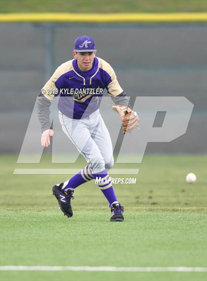 Thumbnail 1 in Alvarado vs Sweetwater (Krum Invitational) photogallery.