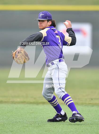 Thumbnail 1 in Alvarado vs Sweetwater (Krum Invitational) photogallery.