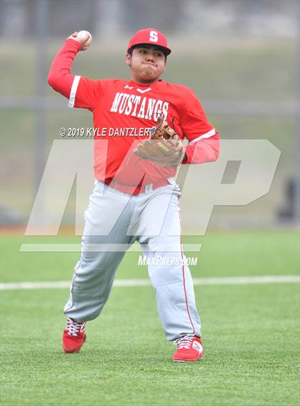 Thumbnail 1 in Alvarado vs Sweetwater (Krum Invitational) photogallery.
