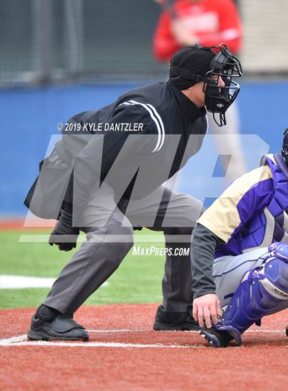 Thumbnail 2 in Alvarado vs Sweetwater (Krum Invitational) photogallery.
