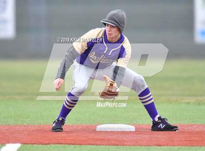 Thumbnail 1 in Alvarado vs Sweetwater (Krum Invitational) photogallery.