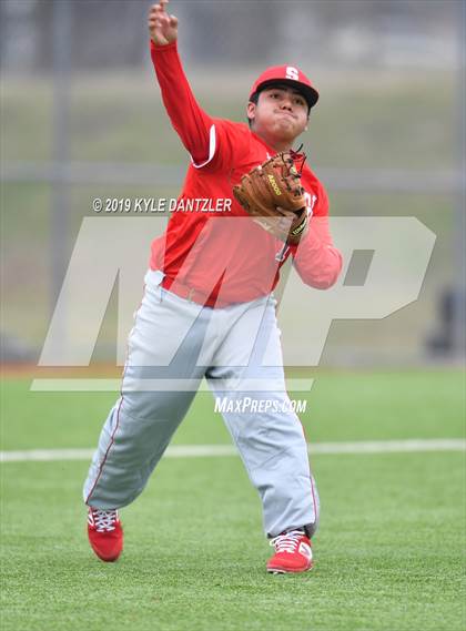 Thumbnail 2 in Alvarado vs Sweetwater (Krum Invitational) photogallery.