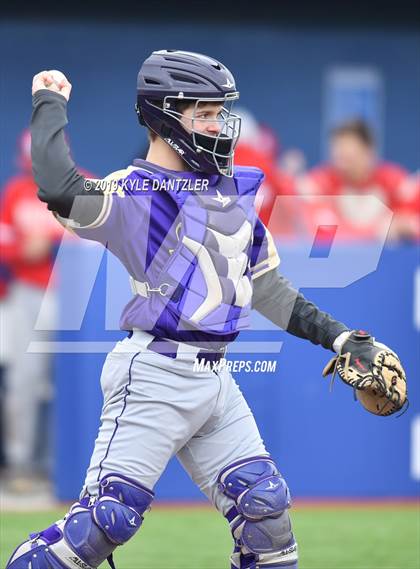 Thumbnail 3 in Alvarado vs Sweetwater (Krum Invitational) photogallery.