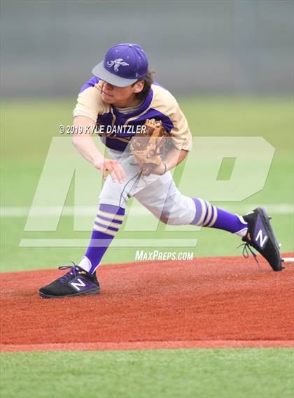 Thumbnail 1 in Alvarado vs Sweetwater (Krum Invitational) photogallery.
