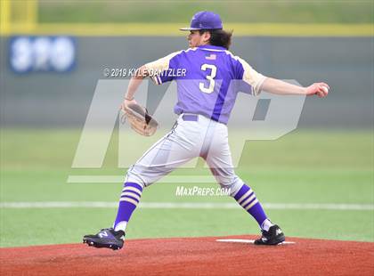 Thumbnail 3 in Alvarado vs Sweetwater (Krum Invitational) photogallery.