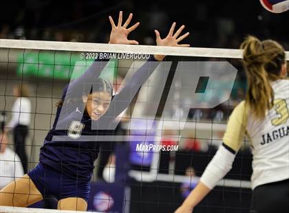 Thumbnail 2 in Rock Canyon vs. Pine Creek (CHSAA 5A Round 2) photogallery.