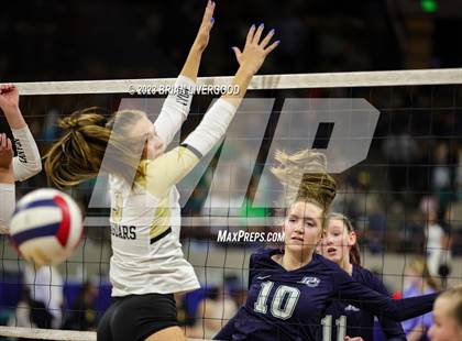 Thumbnail 2 in Rock Canyon vs. Pine Creek (CHSAA 5A Round 2) photogallery.