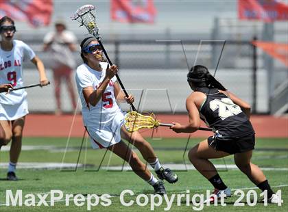 Thumbnail 3 in Oak Park vs Los Alamitos ( Southern Final) photogallery.