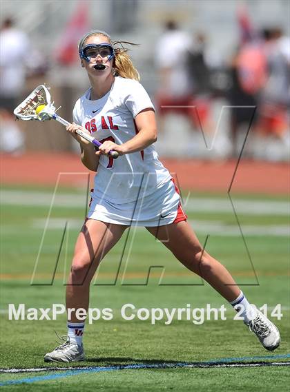 Thumbnail 3 in Oak Park vs Los Alamitos ( Southern Final) photogallery.