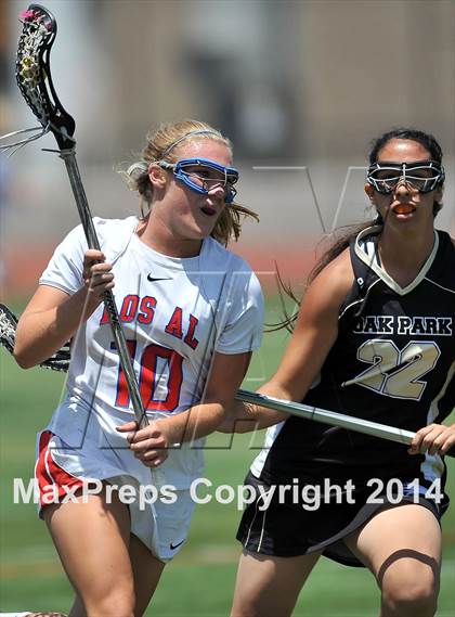 Thumbnail 1 in Oak Park vs Los Alamitos ( Southern Final) photogallery.