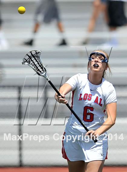 Thumbnail 2 in Oak Park vs Los Alamitos ( Southern Final) photogallery.