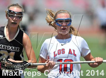 Thumbnail 2 in Oak Park vs Los Alamitos ( Southern Final) photogallery.