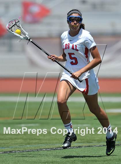Thumbnail 3 in Oak Park vs Los Alamitos ( Southern Final) photogallery.