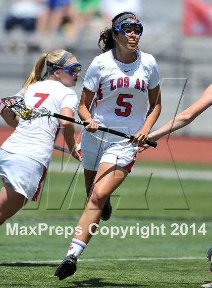 Thumbnail 3 in Oak Park vs Los Alamitos ( Southern Final) photogallery.
