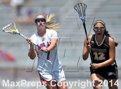 Thumbnail 1 in Oak Park vs Los Alamitos ( Southern Final) photogallery.