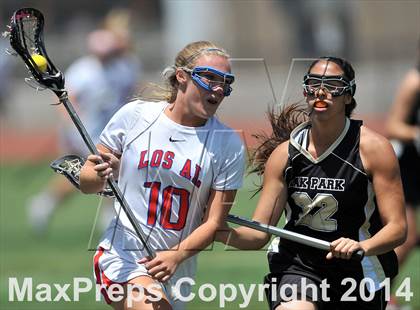 Thumbnail 3 in Oak Park vs Los Alamitos ( Southern Final) photogallery.