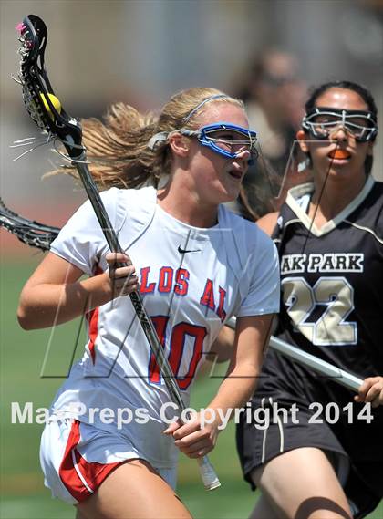 Thumbnail 3 in Oak Park vs Los Alamitos ( Southern Final) photogallery.