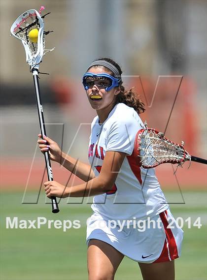 Thumbnail 3 in Oak Park vs Los Alamitos ( Southern Final) photogallery.