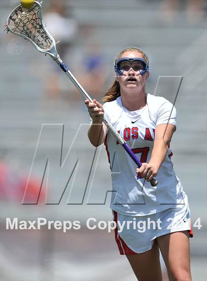Thumbnail 2 in Oak Park vs Los Alamitos ( Southern Final) photogallery.