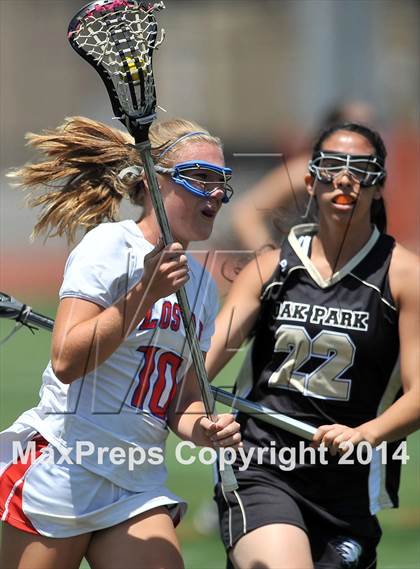 Thumbnail 2 in Oak Park vs Los Alamitos ( Southern Final) photogallery.