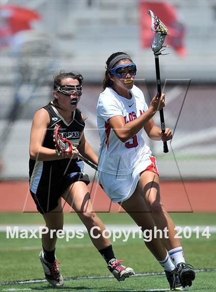 Thumbnail 2 in Oak Park vs Los Alamitos ( Southern Final) photogallery.