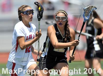 Thumbnail 2 in Oak Park vs Los Alamitos ( Southern Final) photogallery.