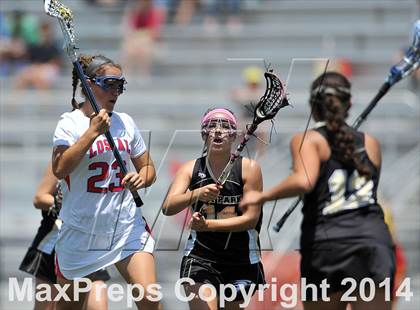 Thumbnail 3 in Oak Park vs Los Alamitos ( Southern Final) photogallery.