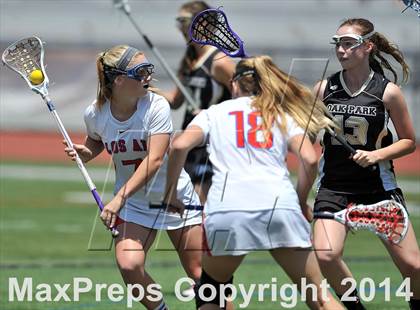 Thumbnail 1 in Oak Park vs Los Alamitos ( Southern Final) photogallery.