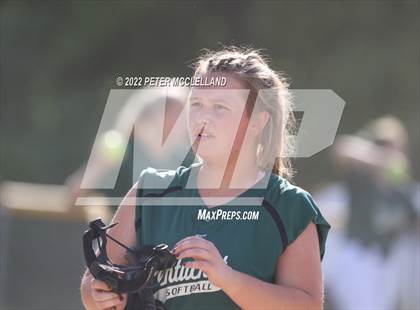 Thumbnail 3 in Newburyport vs Pentucket Regional photogallery.