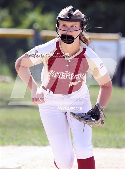 Thumbnail 2 in Newburyport vs Pentucket Regional photogallery.