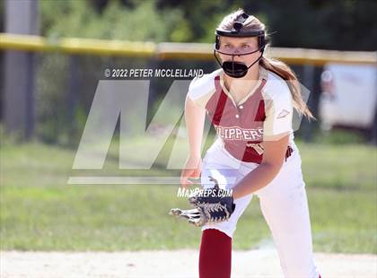 Thumbnail 3 in Newburyport vs Pentucket Regional photogallery.