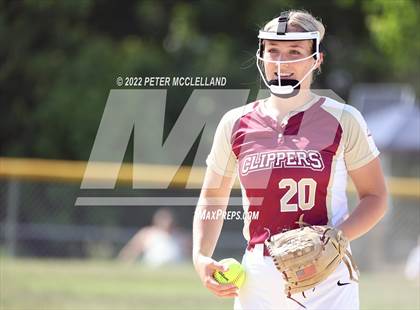 Thumbnail 3 in Newburyport vs Pentucket Regional photogallery.