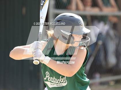 Thumbnail 2 in Newburyport vs Pentucket Regional photogallery.
