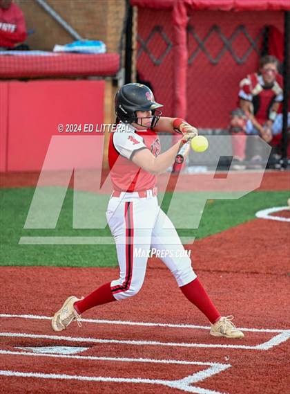 Thumbnail 2 in South Range vs. South Webster (OHSAA Division III State Semifinal) photogallery.