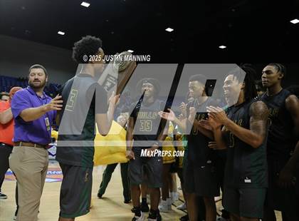 Thumbnail 2 in Morrilton vs. Little Rock Mills (AAA 4A State Final) photogallery.