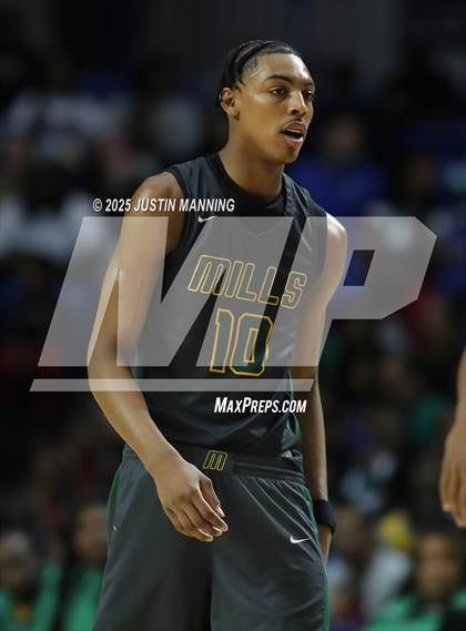 Thumbnail 1 in Morrilton vs. Little Rock Mills (AAA 4A State Final) photogallery.