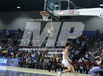 Thumbnail 2 in Morrilton vs. Little Rock Mills (AAA 4A State Final) photogallery.