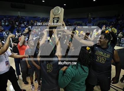 Thumbnail 2 in Morrilton vs. Little Rock Mills (AAA 4A State Final) photogallery.