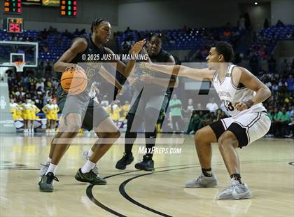 Thumbnail 1 in Morrilton vs. Little Rock Mills (AAA 4A State Final) photogallery.