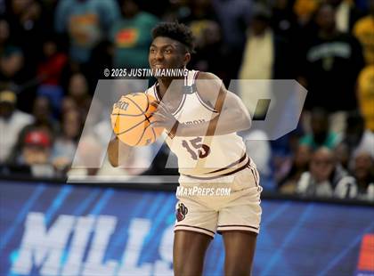 Thumbnail 3 in Morrilton vs. Little Rock Mills (AAA 4A State Final) photogallery.