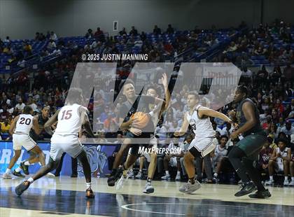 Thumbnail 3 in Morrilton vs. Little Rock Mills (AAA 4A State Final) photogallery.
