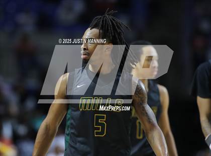 Thumbnail 1 in Morrilton vs. Little Rock Mills (AAA 4A State Final) photogallery.